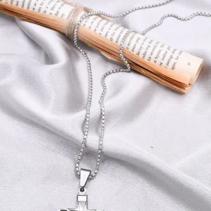 Collier Croix Relief Argenté