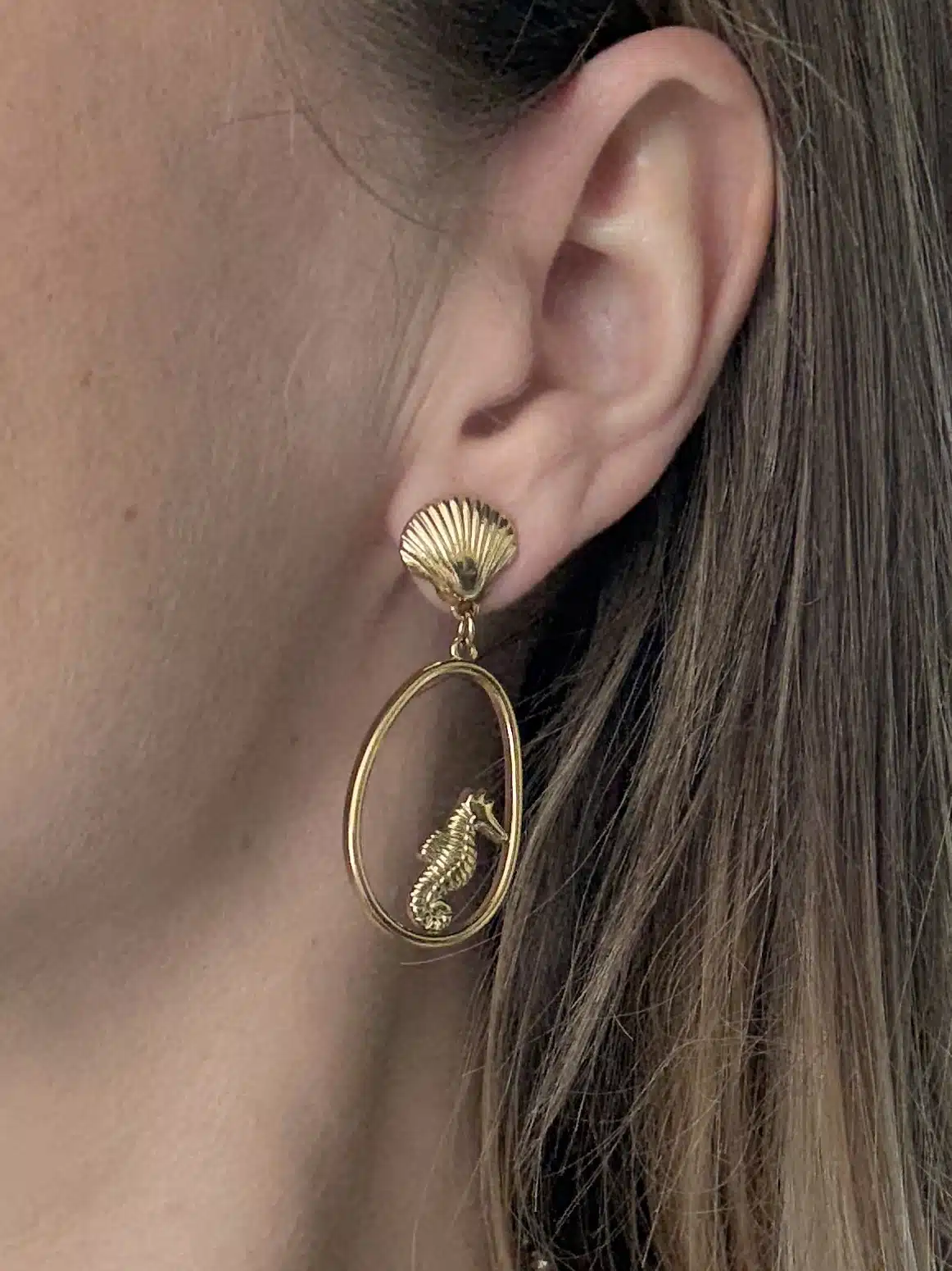 Boucles d’oreilles HIPPOCAMPE – Doré – Image 2