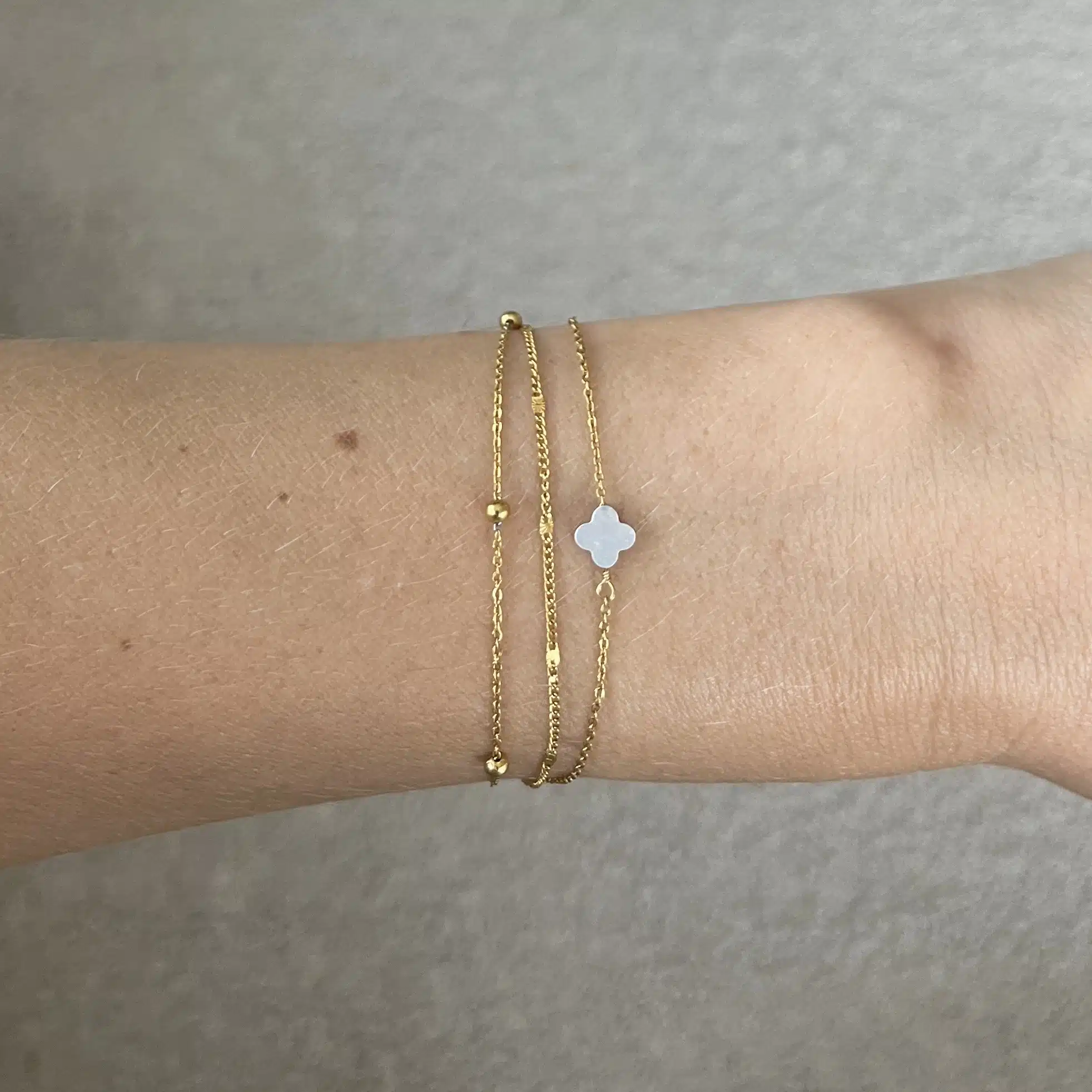 Bracelet trois rangs CHLOÉ – Doré – Image 2