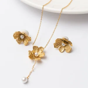 Ensemble 2 PCS en acier : Collier et Boucles d'oreilles