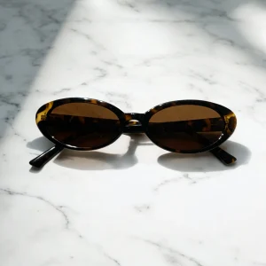 LUNETTES DE SOLEIL - LA NUMERO 22