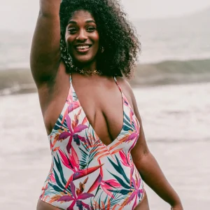 MAHO BEACH - Une pièce déc. plongeant