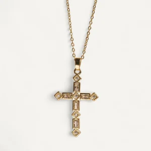 Collier Croix Élégance Géométrique