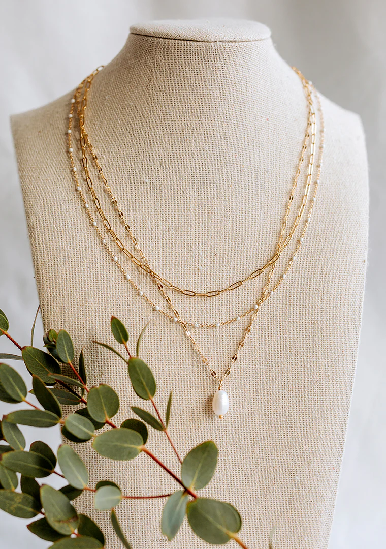 Collier triple rangs Alix - Perle d’eau douce – Image 2