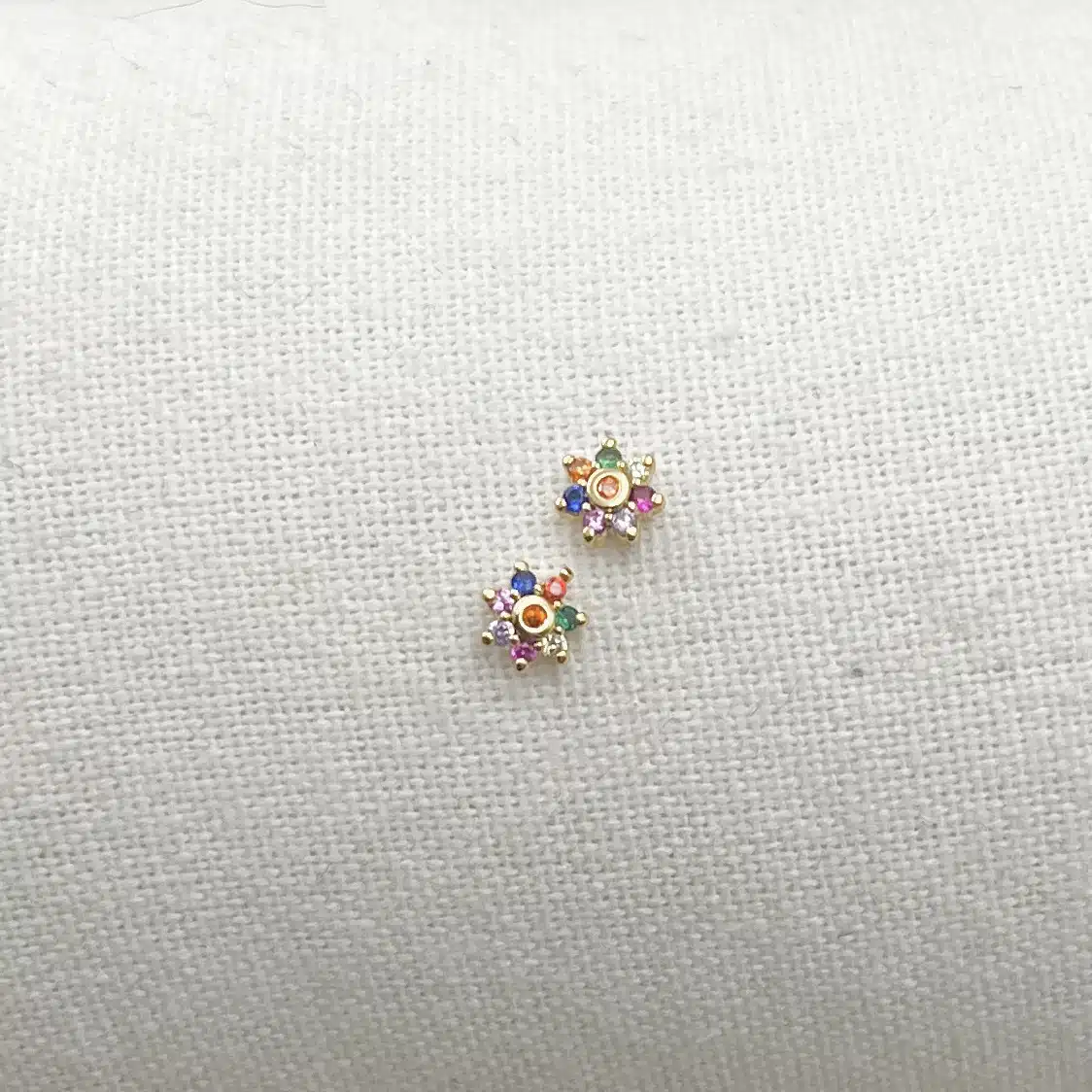 Puces d’oreilles FLOWER – Multicolore