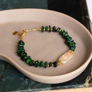 Bracelet Owen - Coquillages verts et Perles d'eau douce