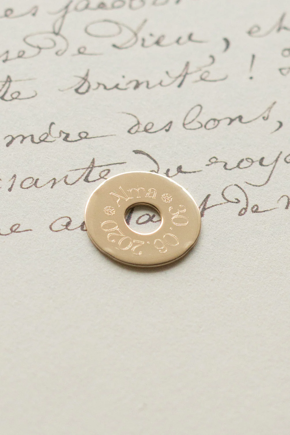 Médaille à graver Béatrice - Plaqué or - 20mm – Image 3